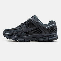 Мужские кроссовки Nike Zoom Vomero 5 (чёрные) спортивные низкие деми кроссы 0970 Найк Зум тренд