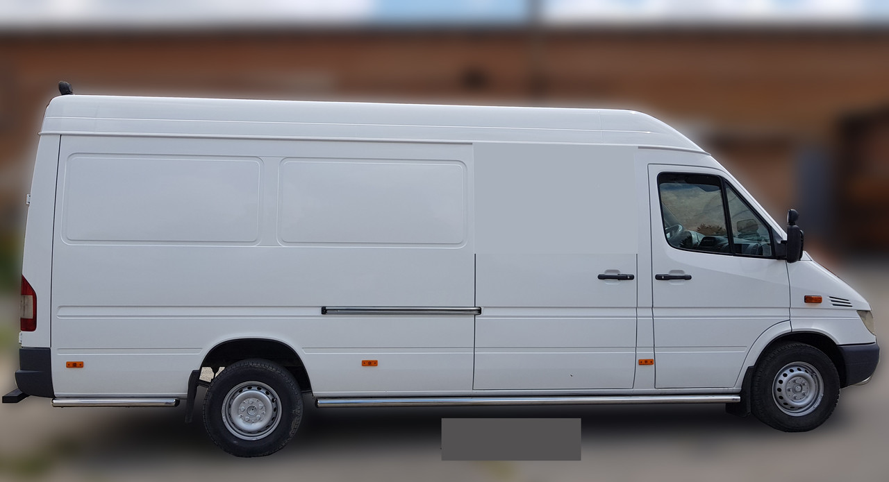 Бічний захист підніжки труби із проступями Mercedes Sprinter 1995-2014+