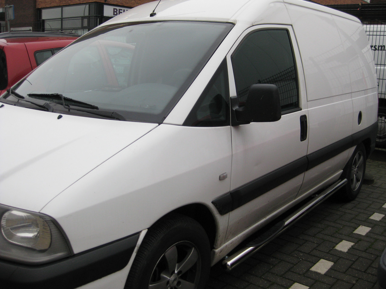 Бічний захист підніжки труби з проступями Peugeot Expert 1995-2006