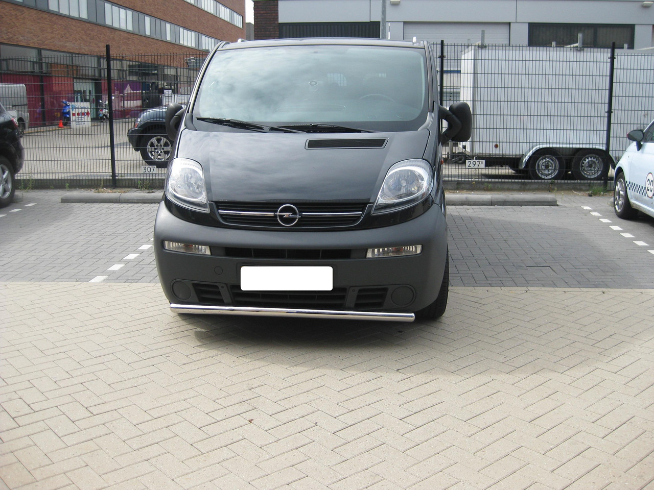 Кенгурятник одинарний для Opel Vivaro 2001-2014+ передній захист бампера
