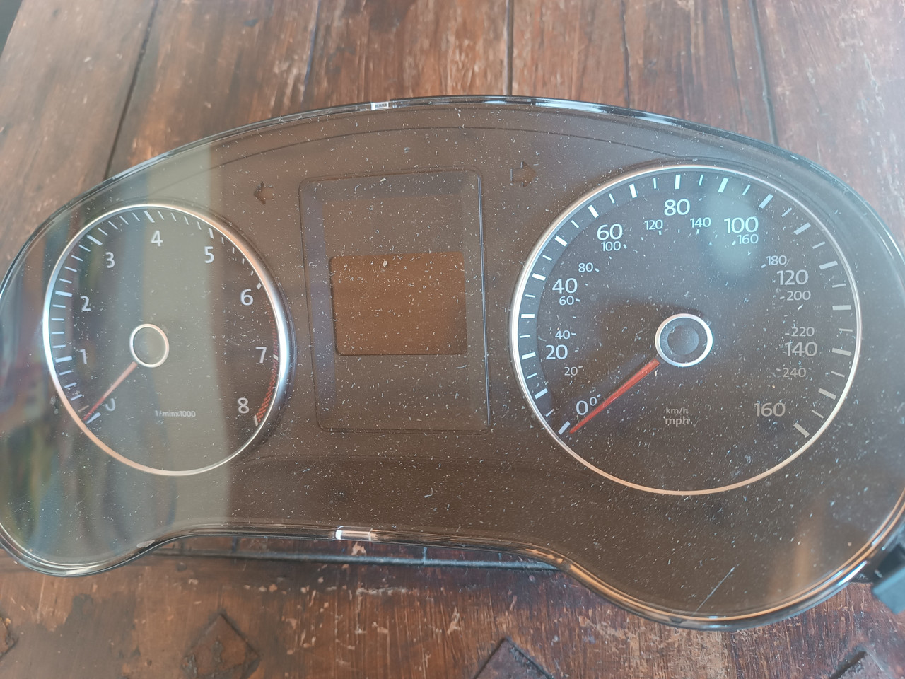 Приборна панель volkswagen jetta 6  (23)
