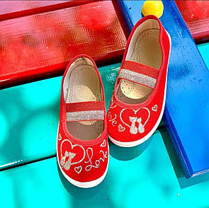 Літні туфлі мокасини для дівчинки на резинці червоні / дитячі текстильні сліпони тапочки в садочок