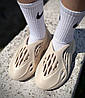 Жіночі кросівки Adidas Yeezy Foam Runner Beige шльопанці тапочки сланці Адідас бежеві, фото 8