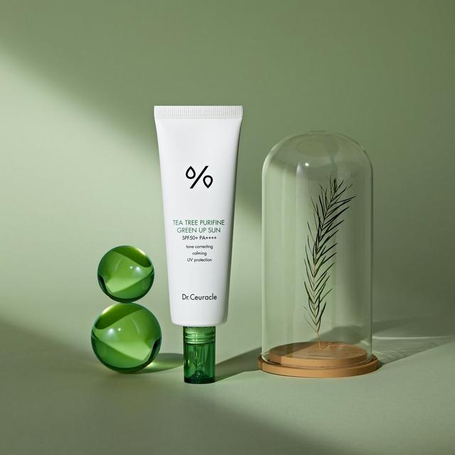 Переваги санскріна Dr.Ceuracle Tea Tree Purifine Green Up Sun SPF 50+ PA++++