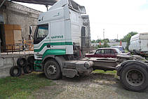 Изготовление и замена лобового стекла на грузовике Renault Premium в Никополе (Украина) 2