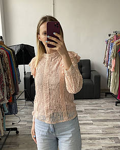 Мереживна рожева жіноча блуза