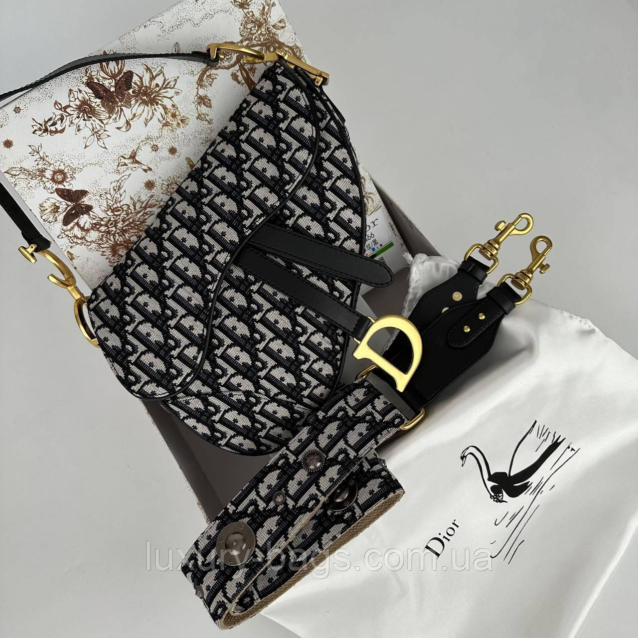Модна жіноча сумочка Christian Dior Saddle