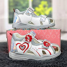 Босоніжки дитячі на дівчинку білі із сріблястим закриті Tom.M 5100 26