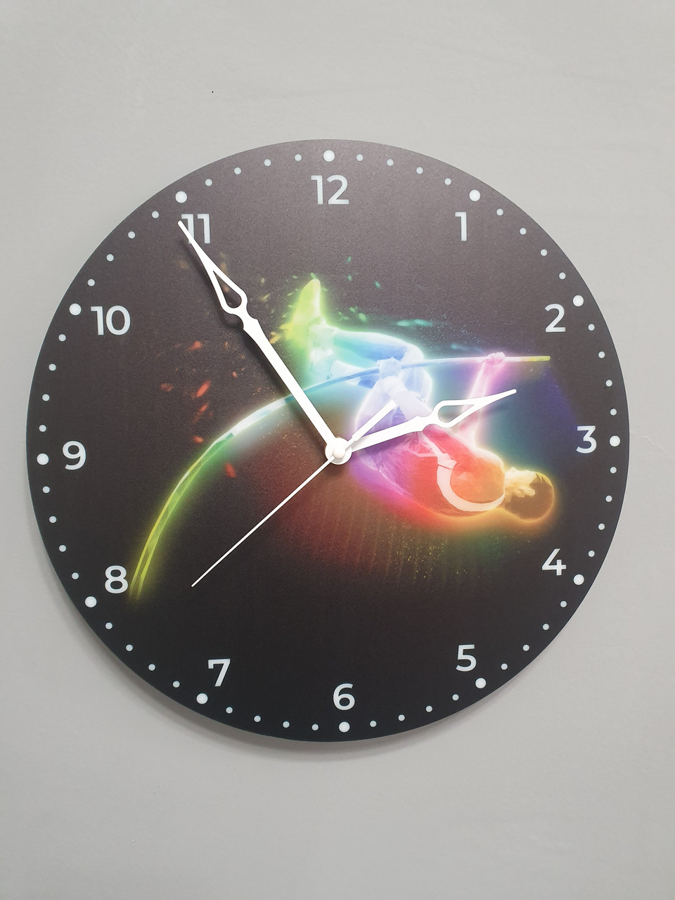 Настінні годинники Стрибки з жердиною, подарунок фанатам, любителям