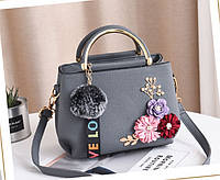 Женская мини сумочка с цветочками и меховым брелком,маленькая сумка с цветами Серый