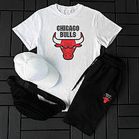 Чоловічий костюм з логотипом Chicago Bulls. Комплект шорт, футболка, кепка, бананка