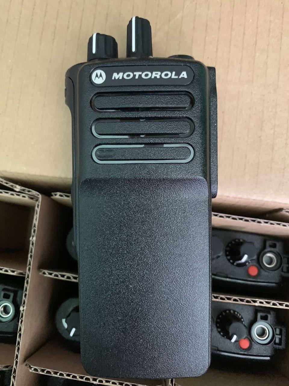 Рация цифро-аналоговая Motorola DP4400e VHF 136-174MHz Портативные радиостанции Переносные рации Моторола lmn - фото 1 - id-p1866382576