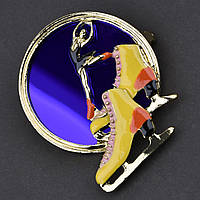 Брошка металева на золотистій основі балерина з ковзанами покрита кольоровою емаллю розмір 55х45 мм