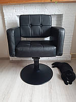Парикмахерское кресло Beatrice HC181H черный на гидравлике