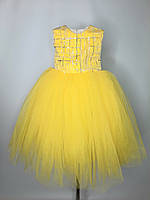 Жовта сукня на дівчинку 4-5 років