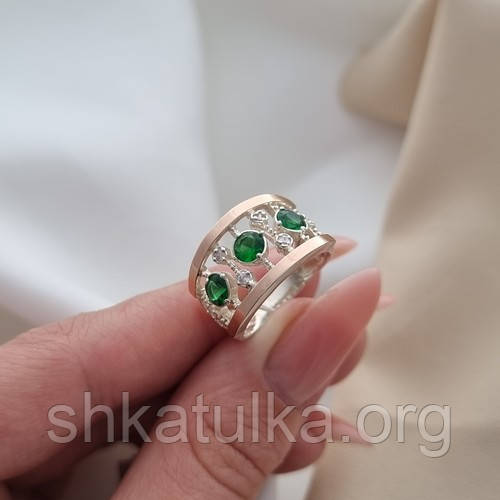 Серебряное кольцо с золотыми напайками и белыми и зелеными цирконами - фото 2 - id-p1115309751