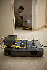 Зарядний пристрій на 2 акумулятори 18 В STANLEY FATMAX SFMCB24, фото 4