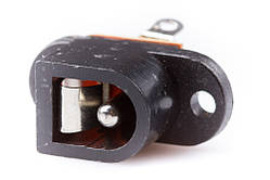 Гніздо DC 2,5 х 5,5 монтажне, пластик