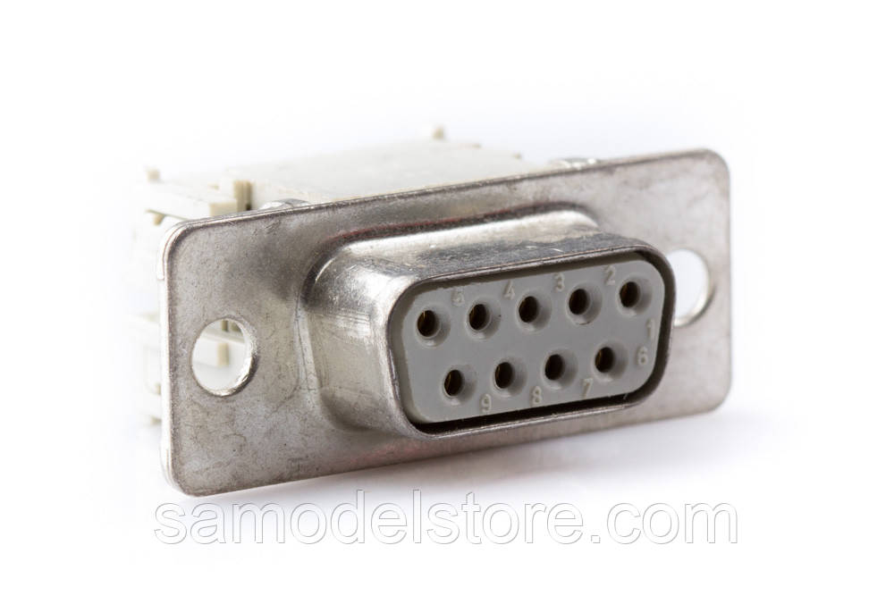 Гніздо 9 pin з кришкою