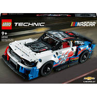 Конструктор LEGO Technic NASCAR Next Gen Chevrolet Camaro ZL1 672 детали (42153) - Вища Якість та Гарантія!
