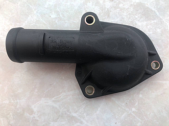 Фланець охолоджувальної рідини VW Golf III, Passat B3/B4, Sharan, T4, Vento 2,8 VR6 (AAA,AMY, AES)