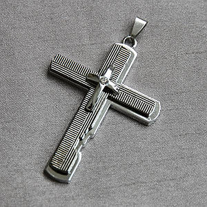 Хрестик темно сріблястий із каменем із медичної неіржавкої сталі 316L від Stainless Steel розмір 65 х 45 мм
