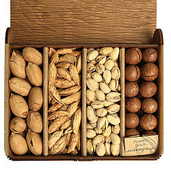 Подарунковий набір з горіхами Деревʼяна книга mini