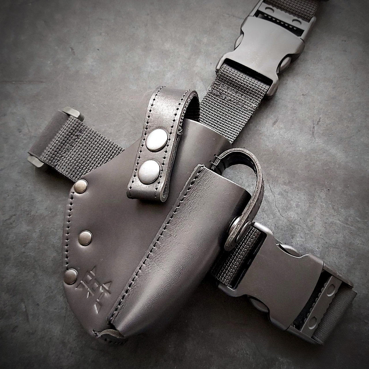 Стегнова кобура Пеламе для ПМ чорна з натуральної шкіри