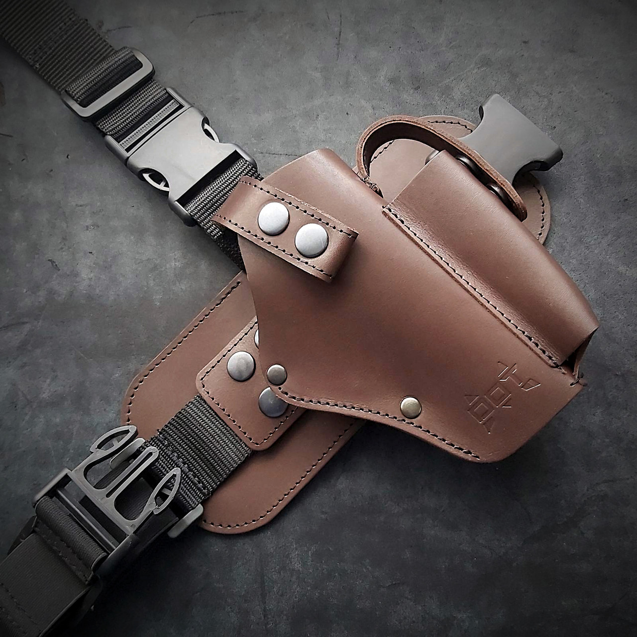 Кобура на стегно Пеламе для GLOCK 17  з натуральної шкіри коричнева