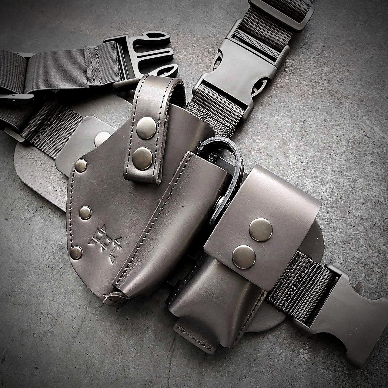 Кобура Пеламе на стегно для ПМ з підсумком  з натуральної шкіри чорна