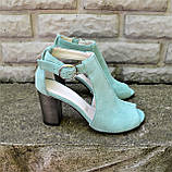 Босоніжки на широкому підборі, фото 4