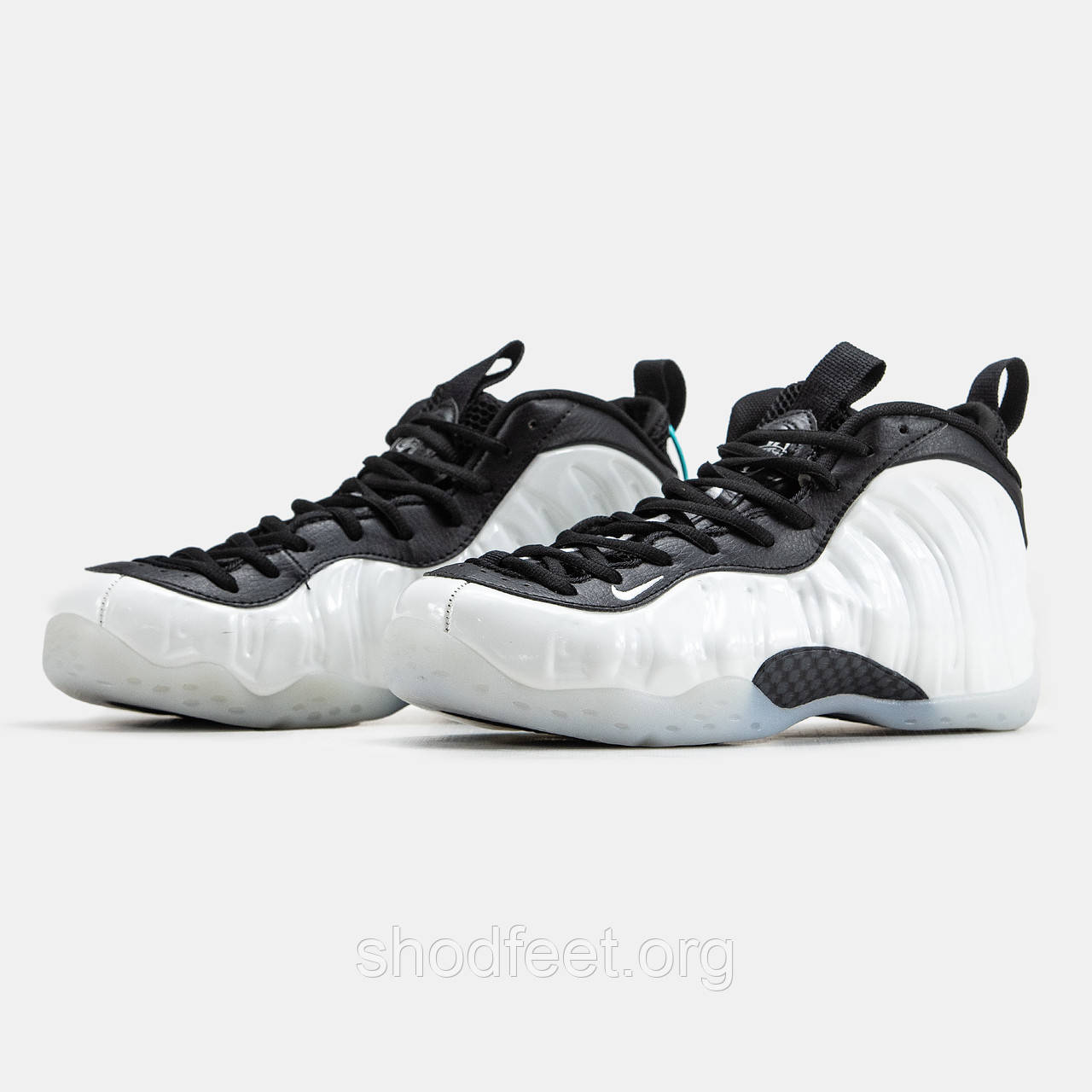 Чоловічі кросівки Air Foamposite 1 Black White, фото 1