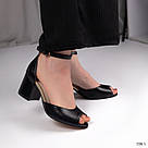 Чорні жіночі шкіряні босоніжки на підборі 6 см, фото 3