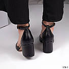 Чорні жіночі шкіряні босоніжки на підборі 6 см, фото 9