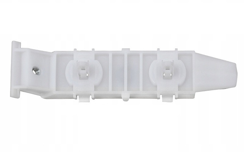 Кріплення переднього бампера Suzuki Grand Vitara 2006-2012 ліве=праве, (7173165J00), (Cузукі Гранд Вітара)