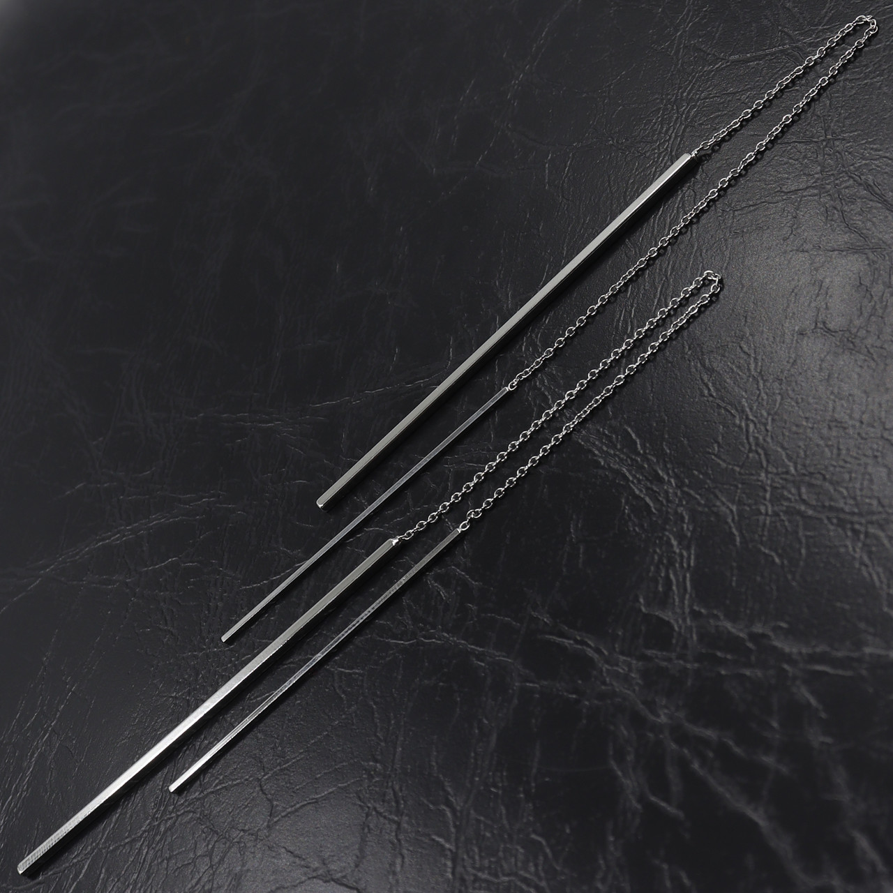 Серьги женские протяжки металлические серебристые длинна 19 см тонкие трубочки на цепочке