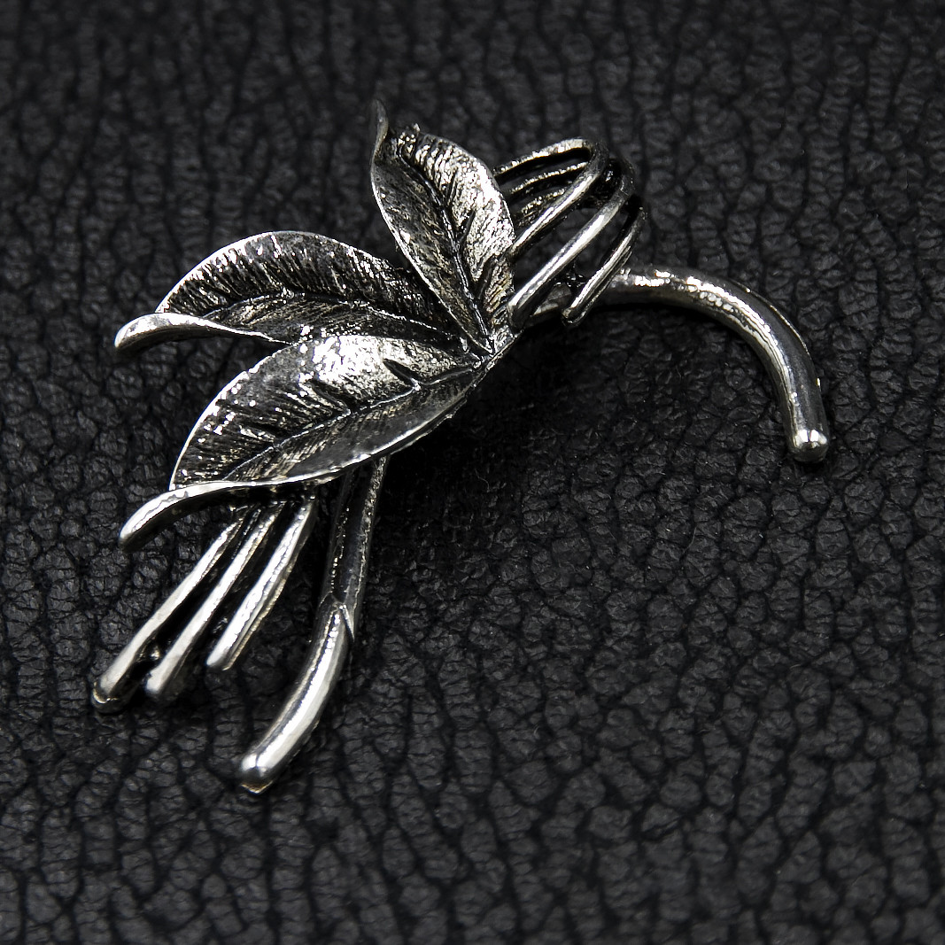 Каффа вінтаж срібляста металева біжутерія квіточок без застібки розмір сережки 55х30 мм