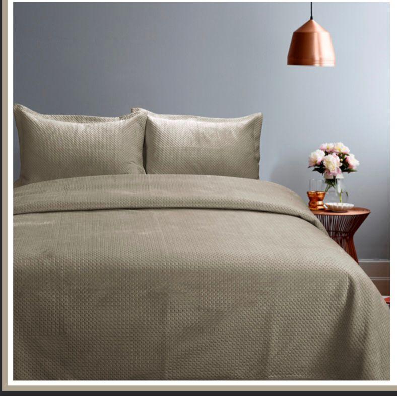 Покривало велюрове 240 на 260 см з наволочками Issi Home Туреччина бежеве, фото 1