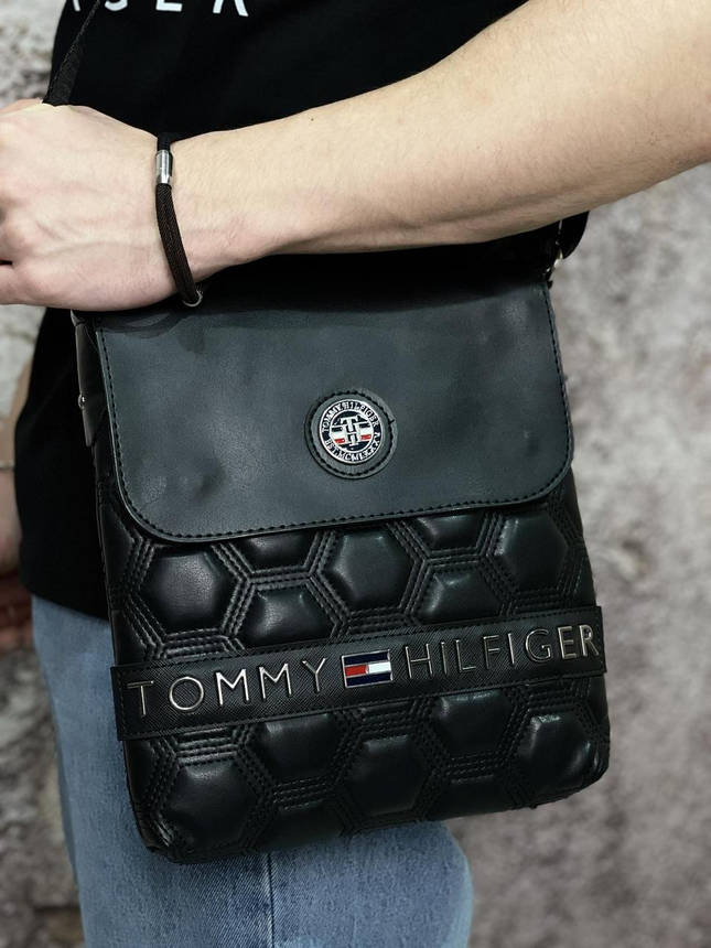 Комплект футболка чорна (вел. лого) + месенджер Tommy Hilfiger з шестикутниками, фото 2