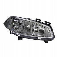 Правая фара Renault Megane 2 2002-2006 Дорестайлинг 7701064017