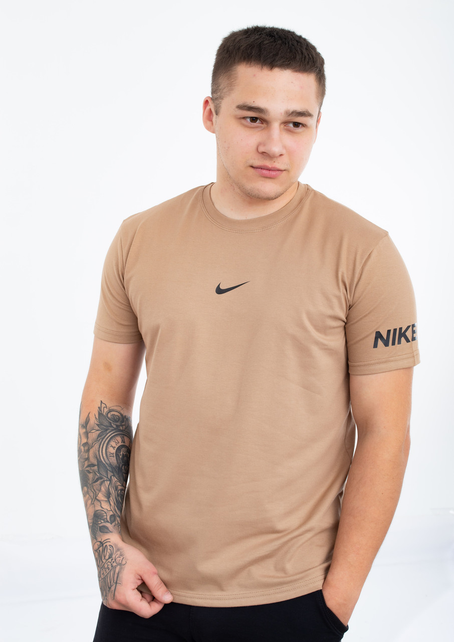 Чоловіча футболка Nike  беж
