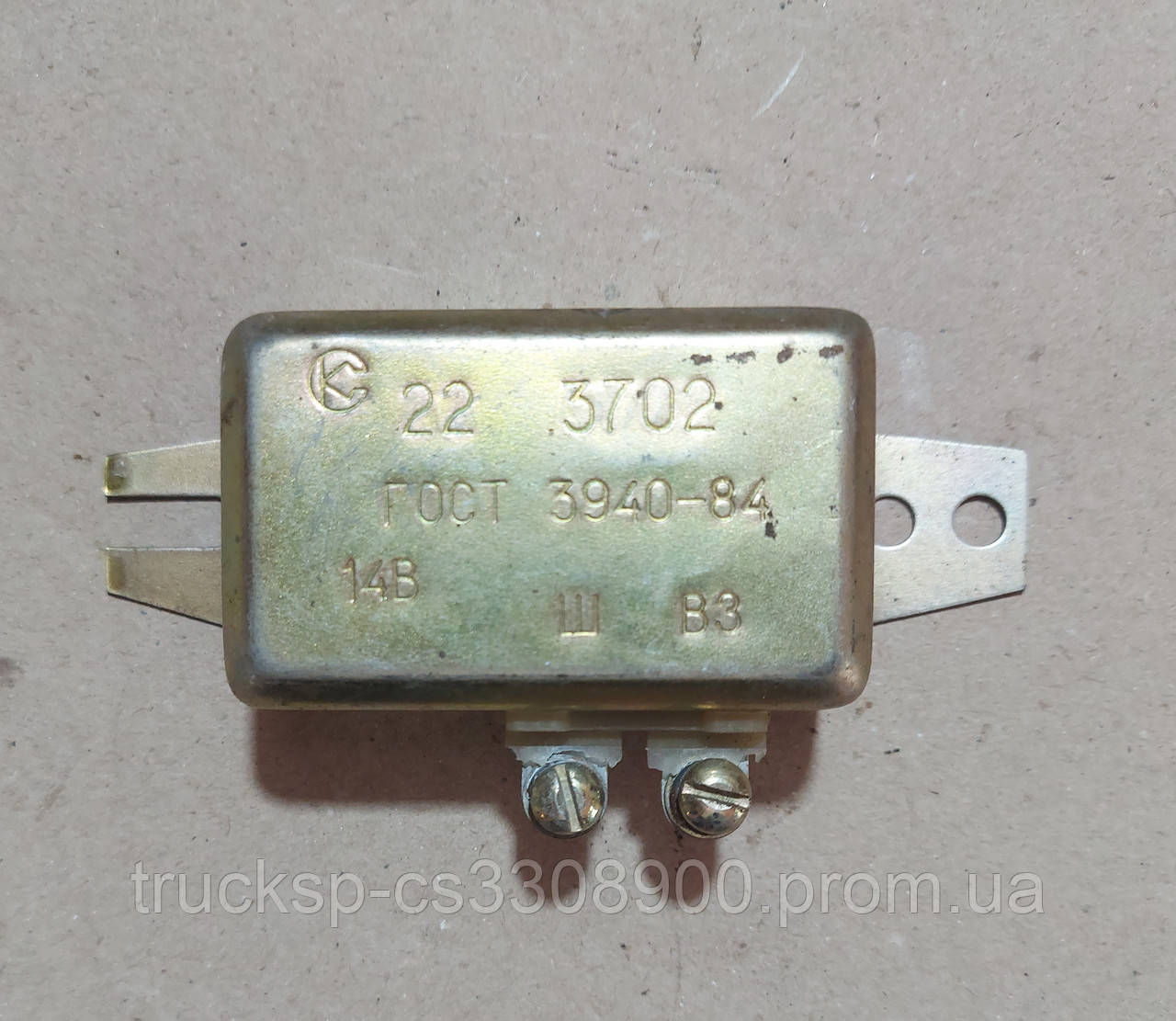 Рис. 164. Схема проверки регулятора напряжения ГАЗ-24