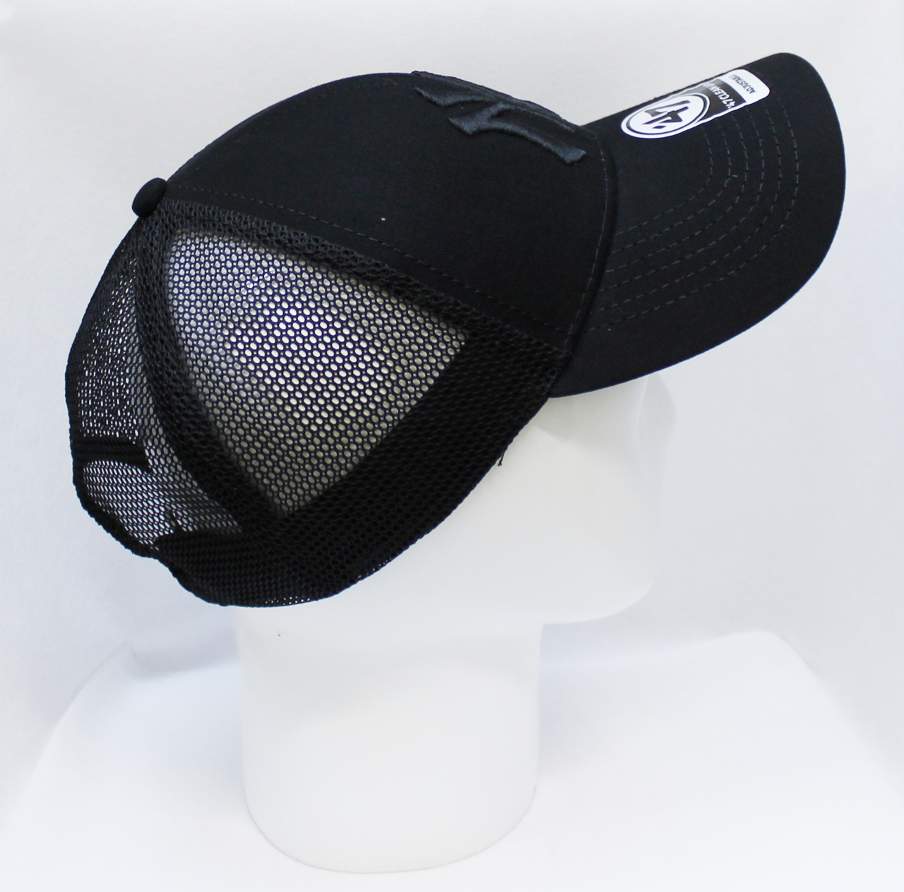 Купить Кепка Нью Йорк 47 (New York) чёрного цвета с чёрной вышивкой ...