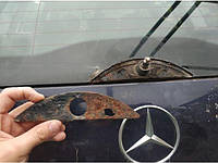 Крышка заднего дворника Mercedes w211