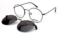 Диоптрийные очки с астигматикой и солнцезащитной насадкой есть антиблик