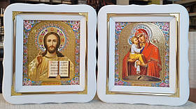 Вінчальні ікони Спаситель,П.Б Почаївська у білому дерев'яному кіоті, розмір кіота 24×21,сюжети з квітами 15×18