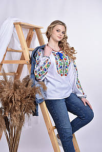 Жіноча вишиванка з багатобарвною вишивкою та мереживом "Борщівські мотиви з мереживом" № 173 (44 - 58 р.)