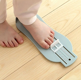 Дитячий стопомір для вимірювання довжини стопи для покупки взуття для малюків до 8 років Оливковий
