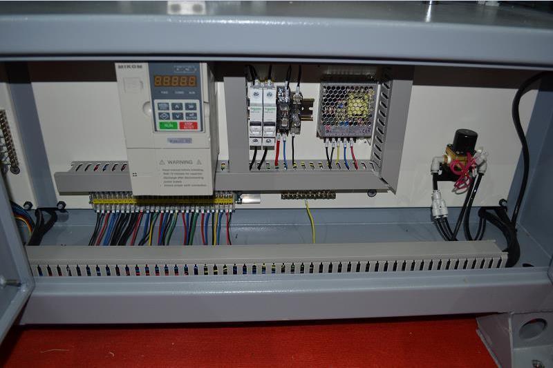 Автоматический кромкооблицовочный станок Holzmann KAM 215EPS (КМА) - фото 10 - id-p1869550590