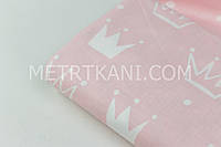 Лоскуток. Ткань хлопковая "Короны" белые на кораллово-розовом фоне 56*160 см